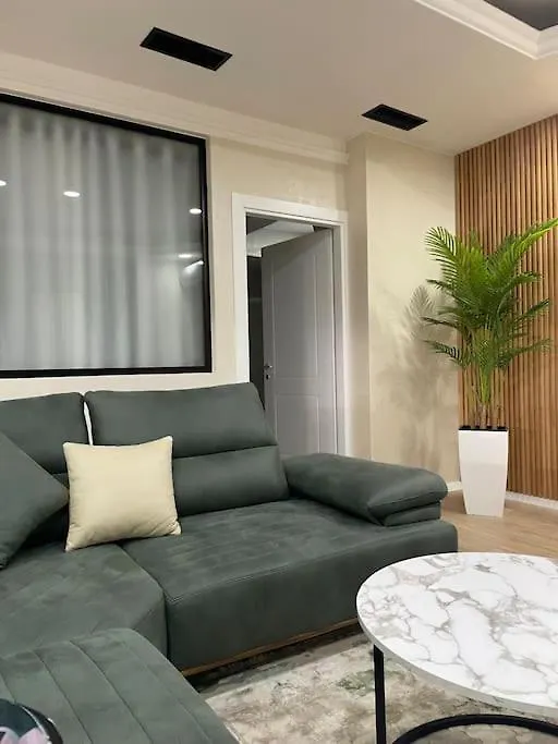 Caka'S Apartments 地拉那